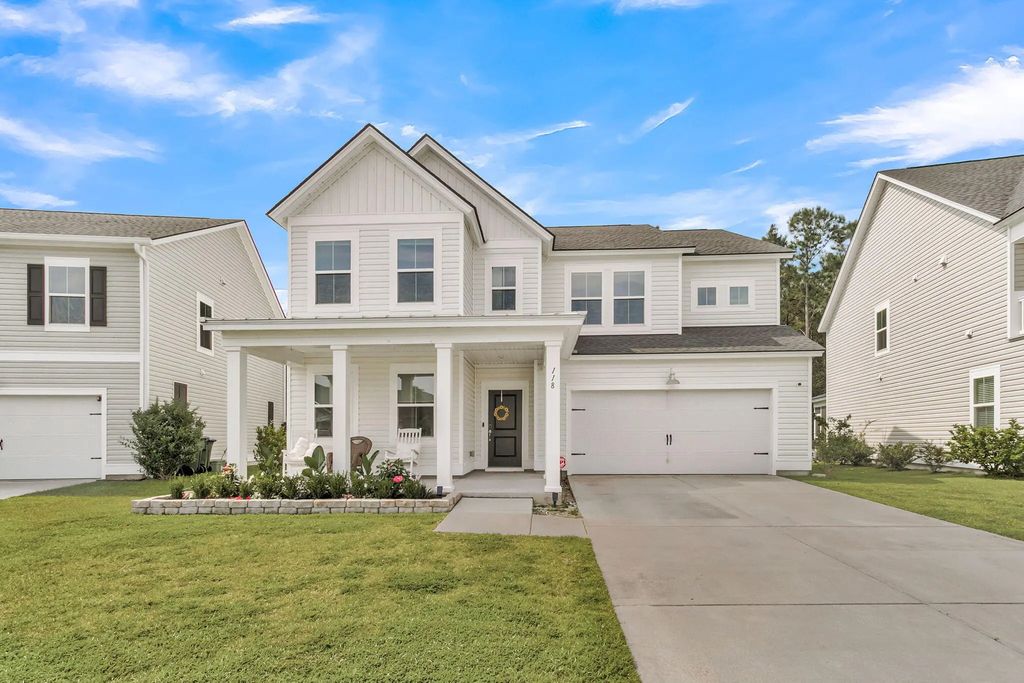 118 Red Bluff Street, Summerville