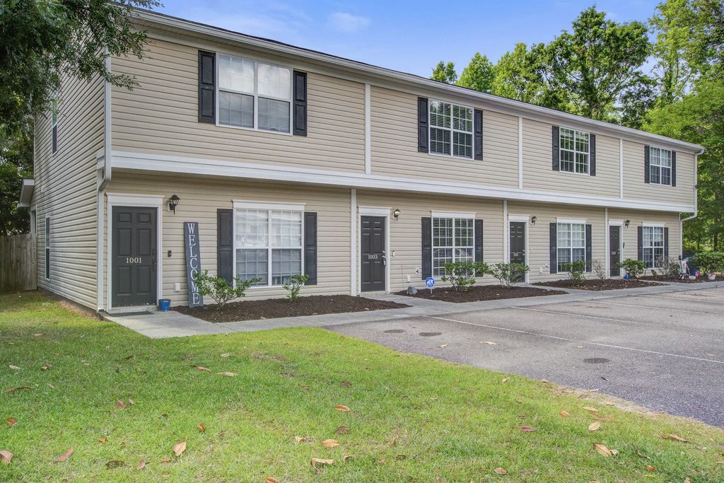 1003 Lexi Court, Ladson