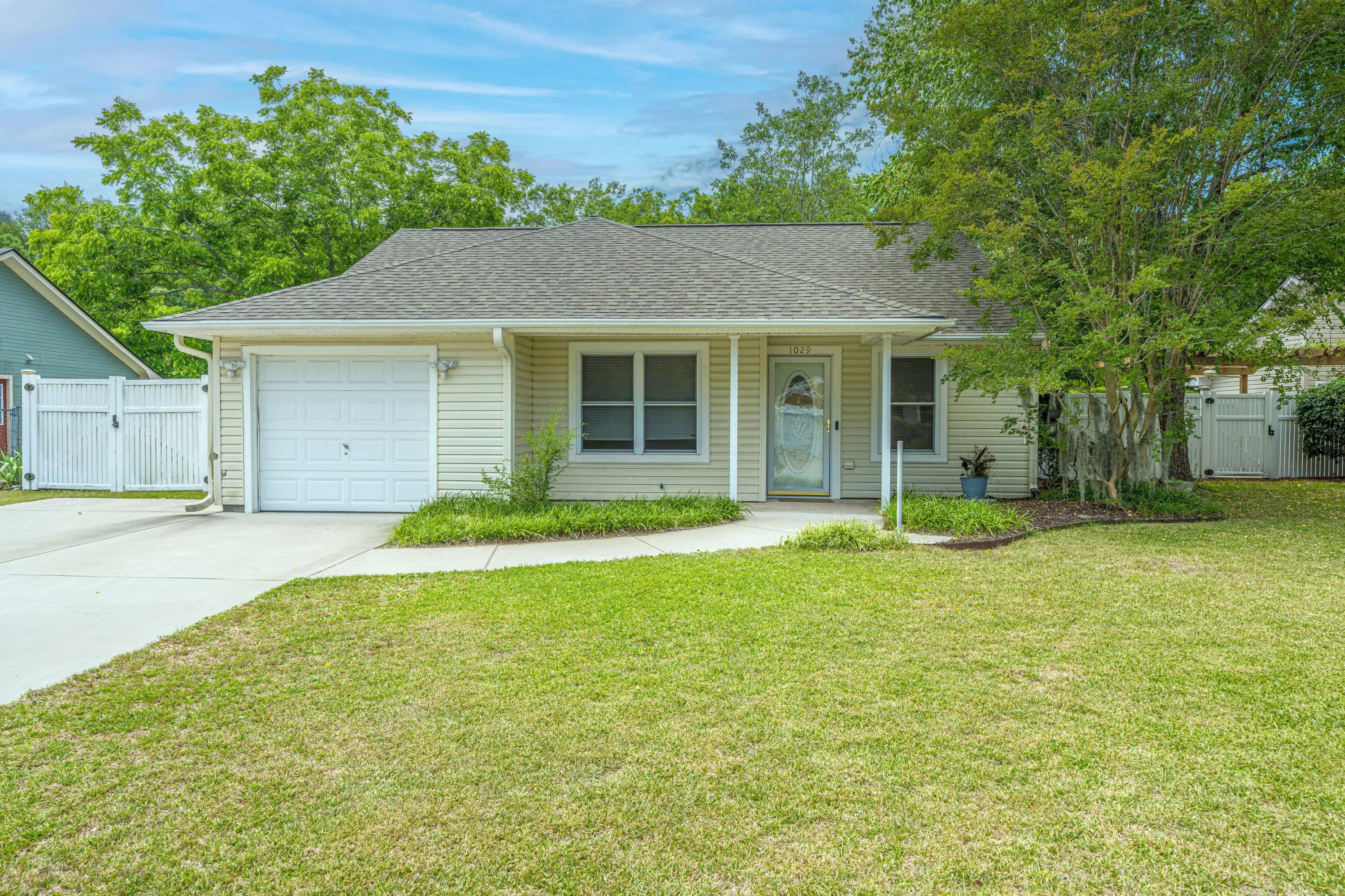 Photo of Listing #26018278