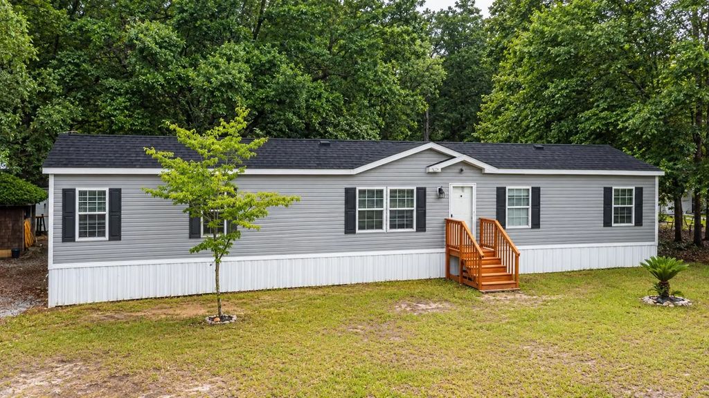 725 Hildebrand Drive, Bonneau