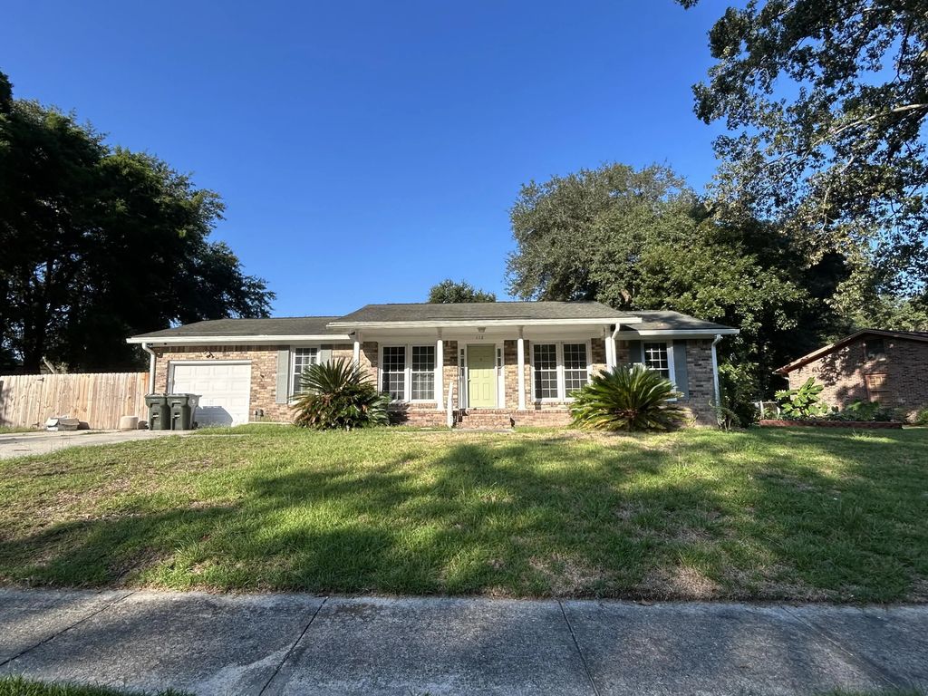 112 Tall Pines Road, Ladson