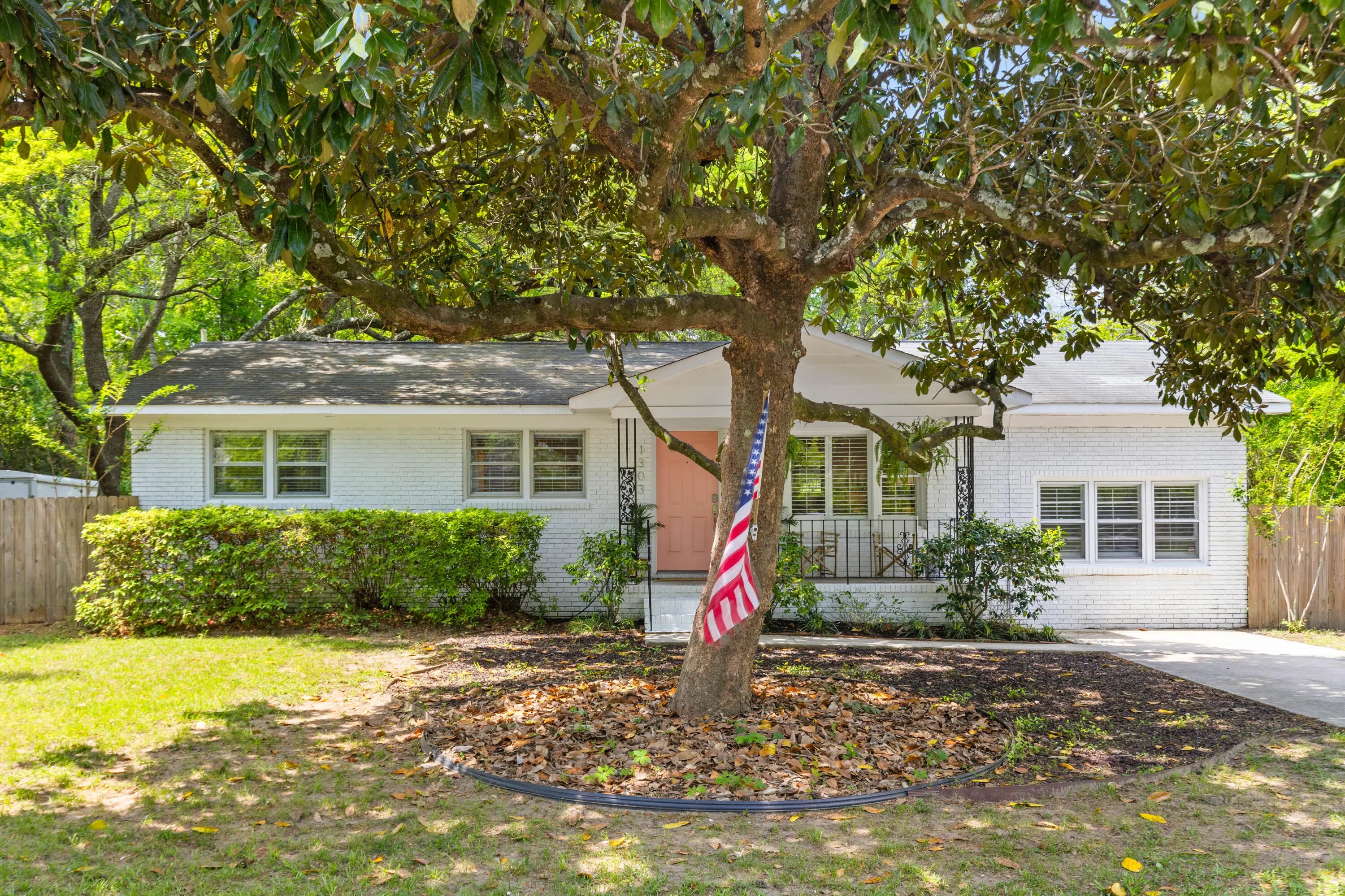 Photo of Listing #25010635