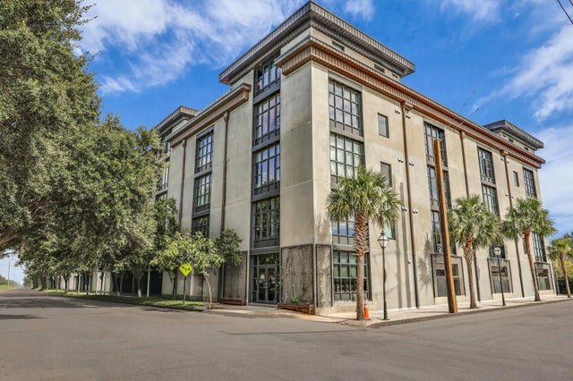 Photo of 1 Cool Blow Street 341, Charleston SC