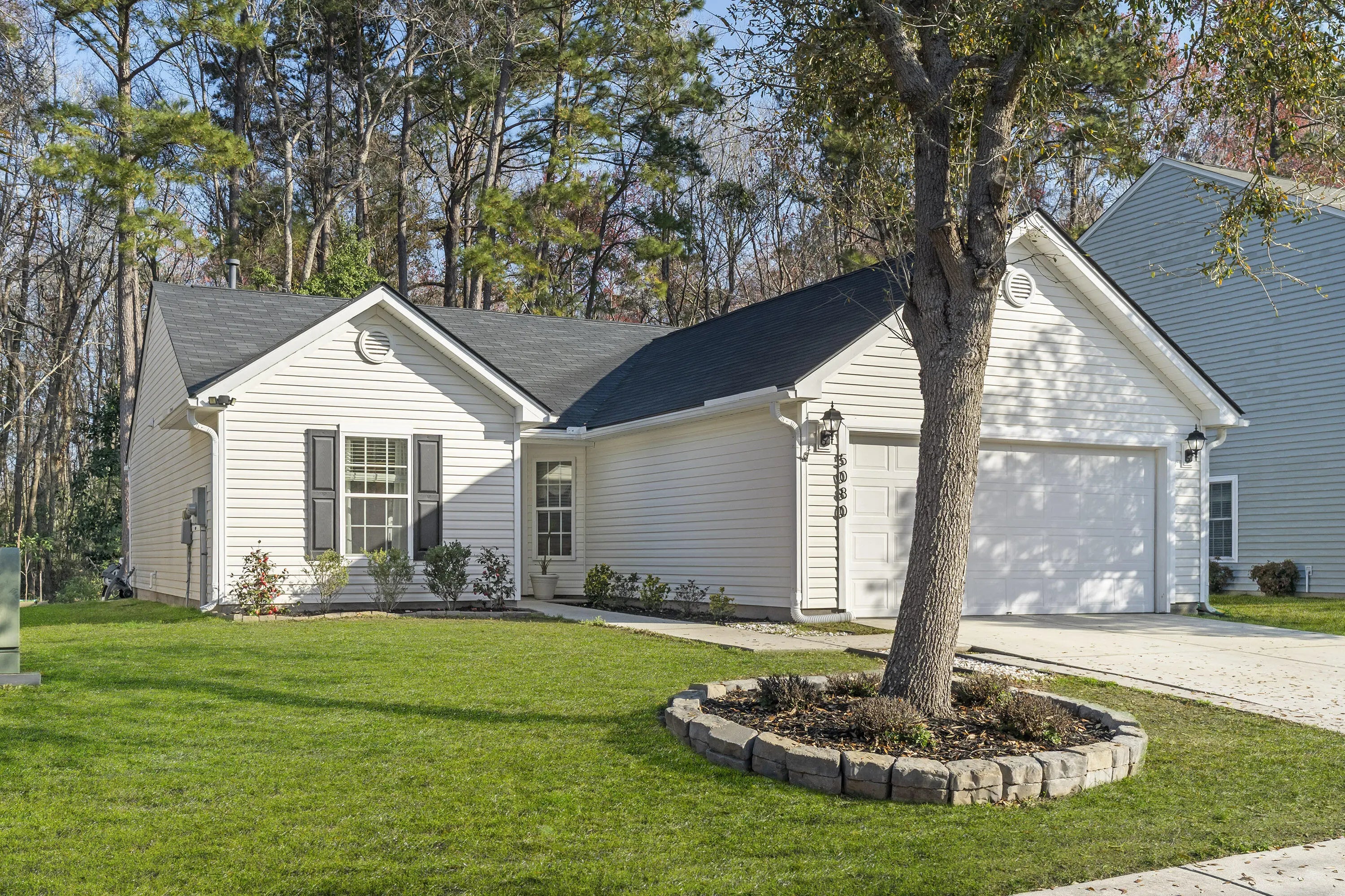 Photo of Listing #25007021