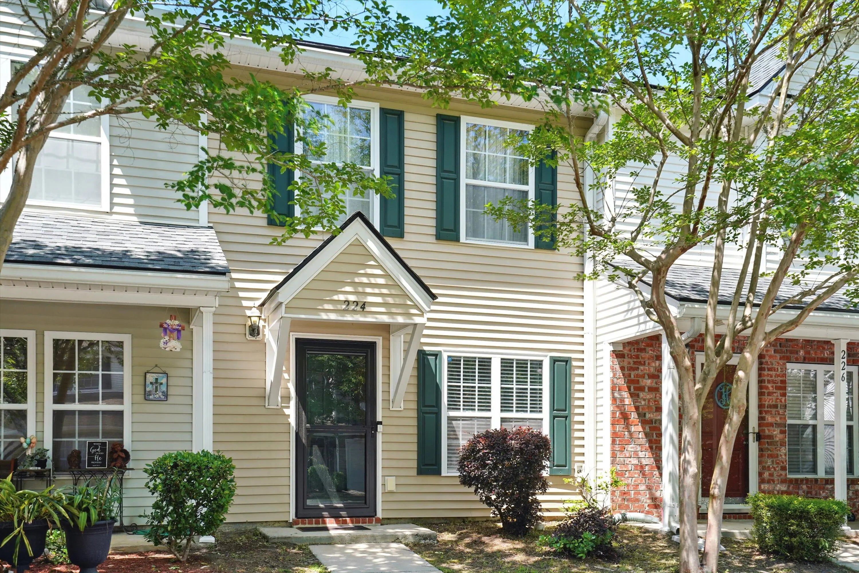 Photo of Listing #25012328