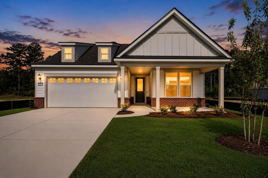 657 Coral Bells Lane, Summerville