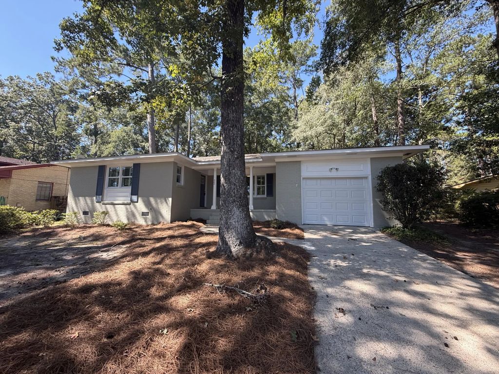 302 Partridge Circle, Summerville