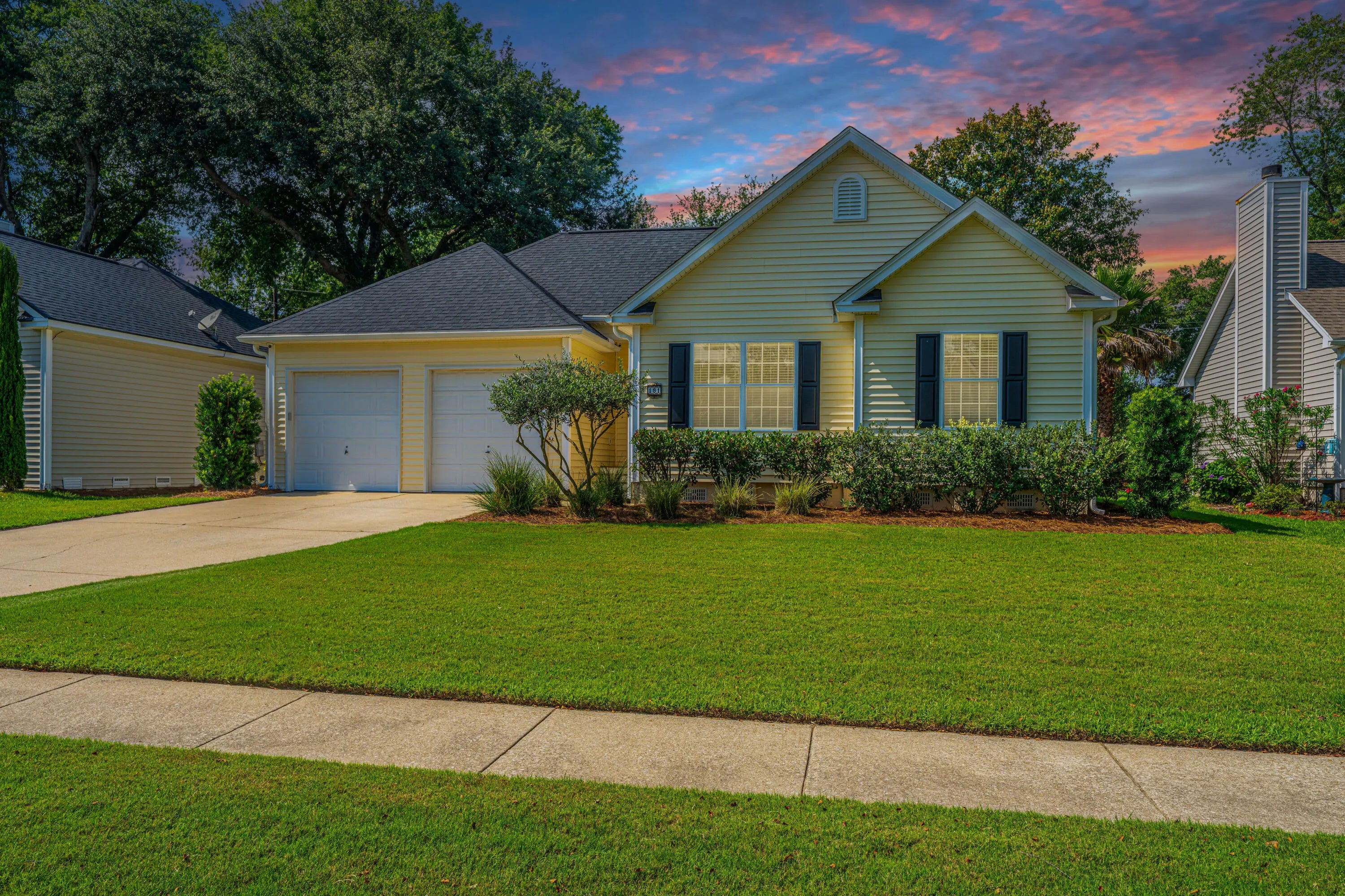 Photo of Listing #25016435