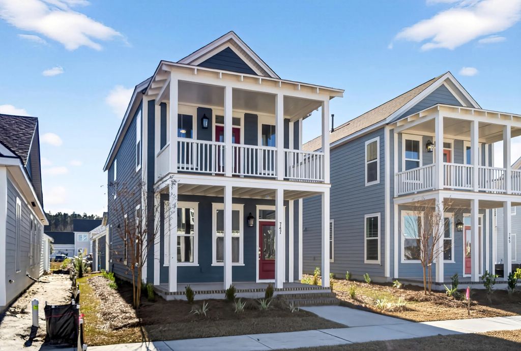 743 Blueway Avenue, Summerville