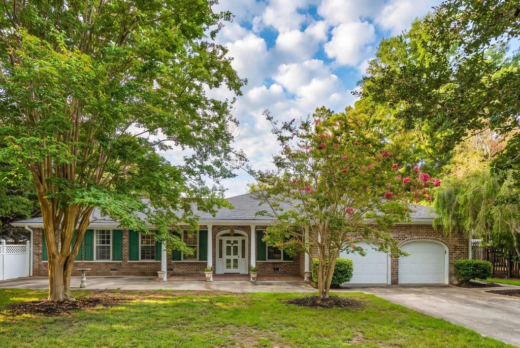 734 Waites Drive, Charleston