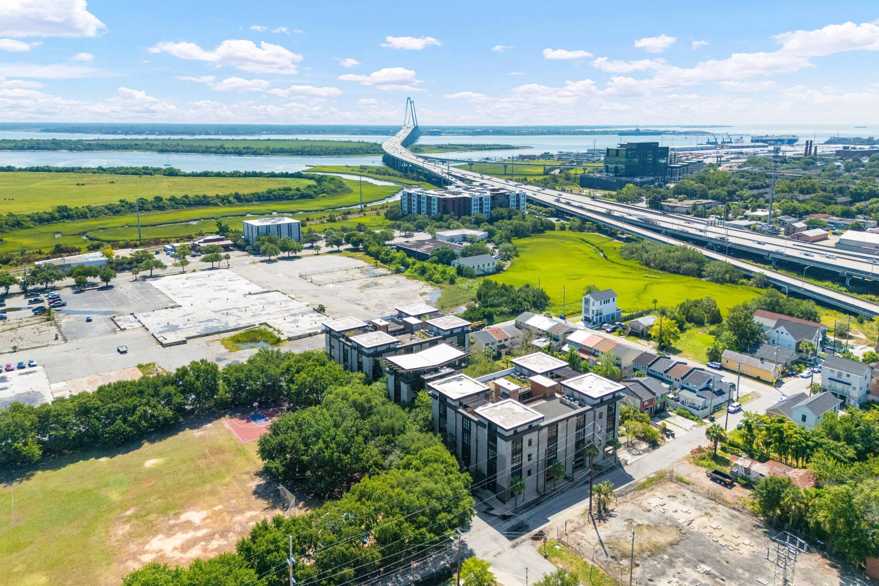 Photo of Listing #25018761