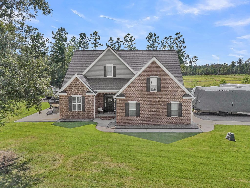1305 British Drive, Moncks Corner