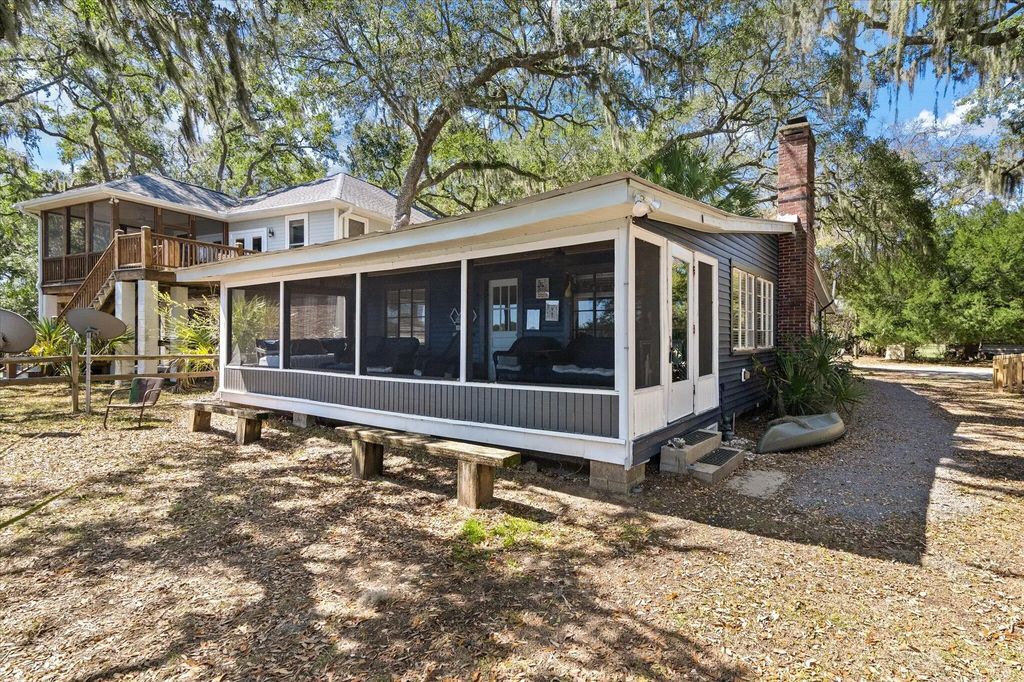 8537 Oyster Factory, Edisto Island