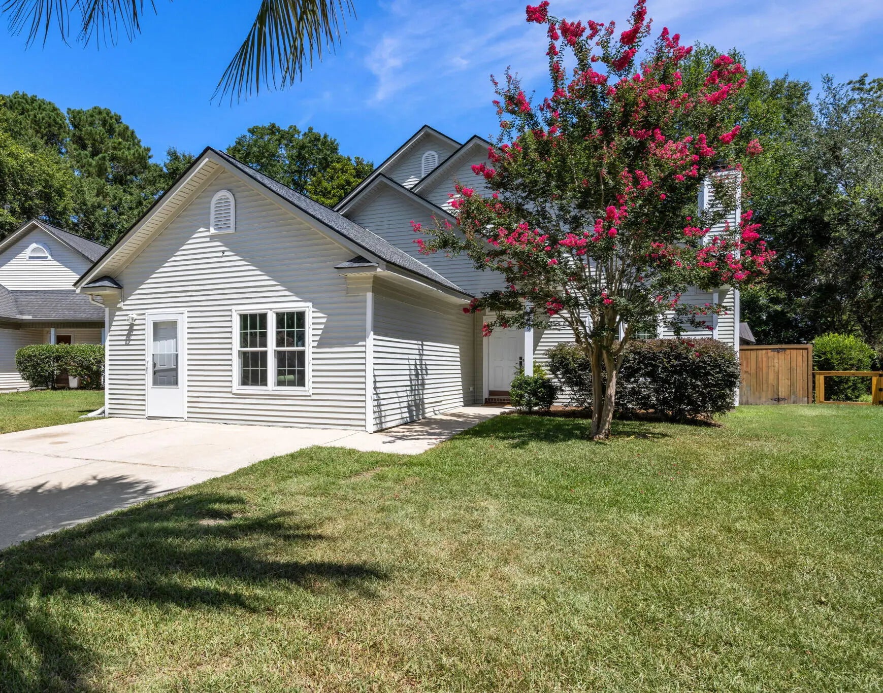 Photo of Listing #25017995