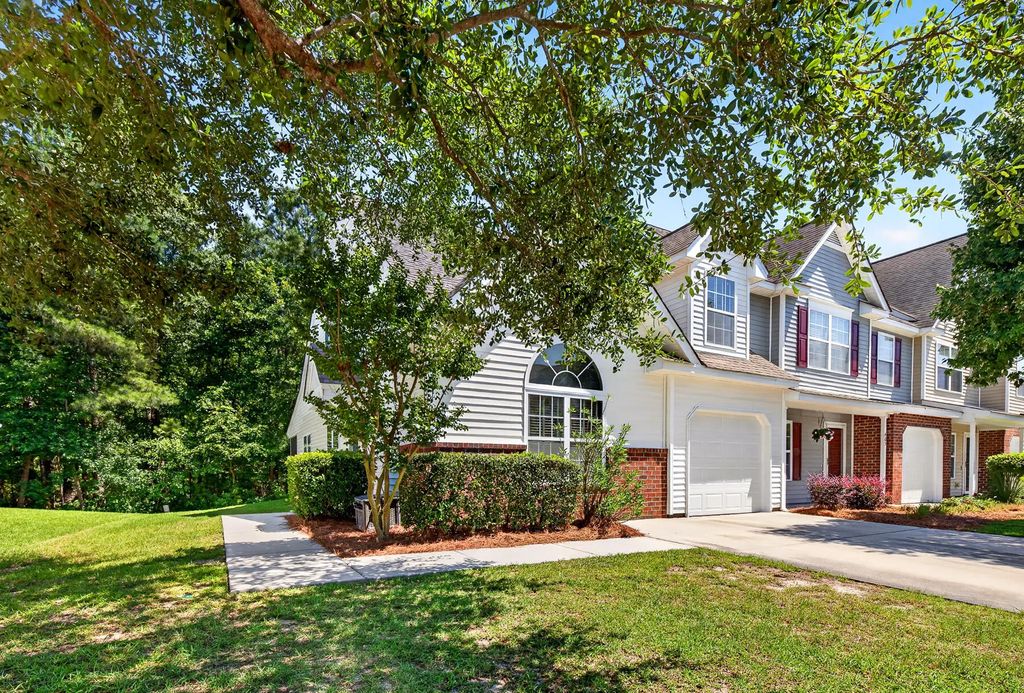 406 Poplar Grove Place, Summerville
