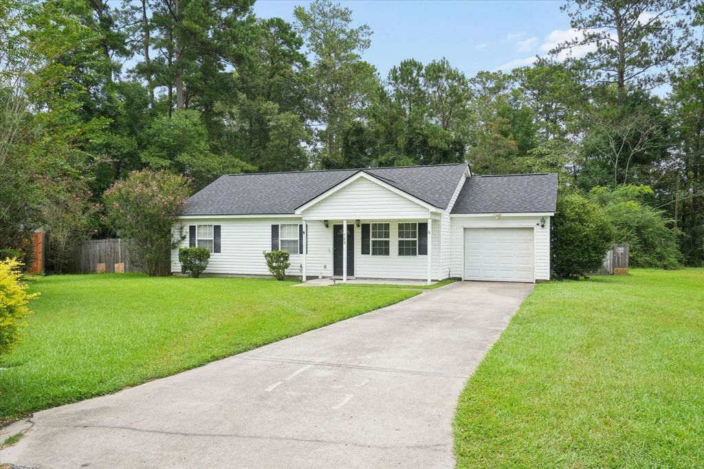 123 Giles Drive, Goose Creek