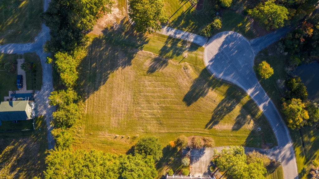 Feldman Court, Daniel Island