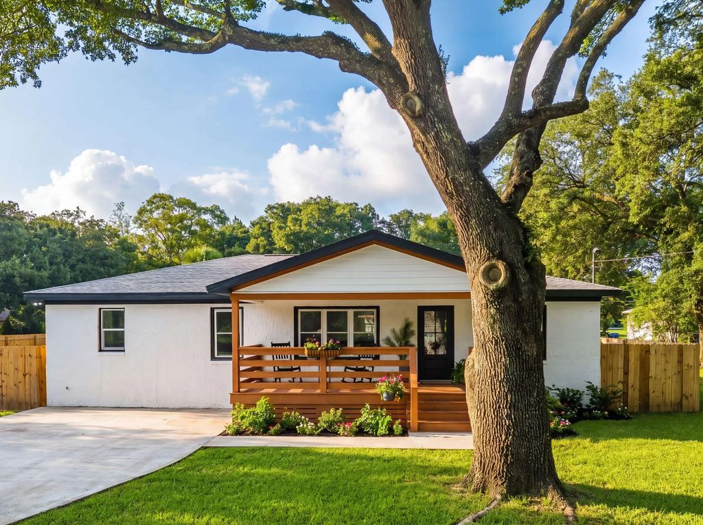1871 Grimball Road, Charleston