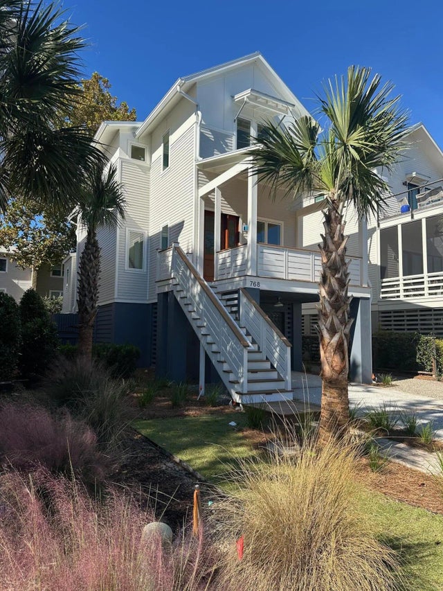 Photo of 768 Gate Post Drive, Mount Pleasant SC