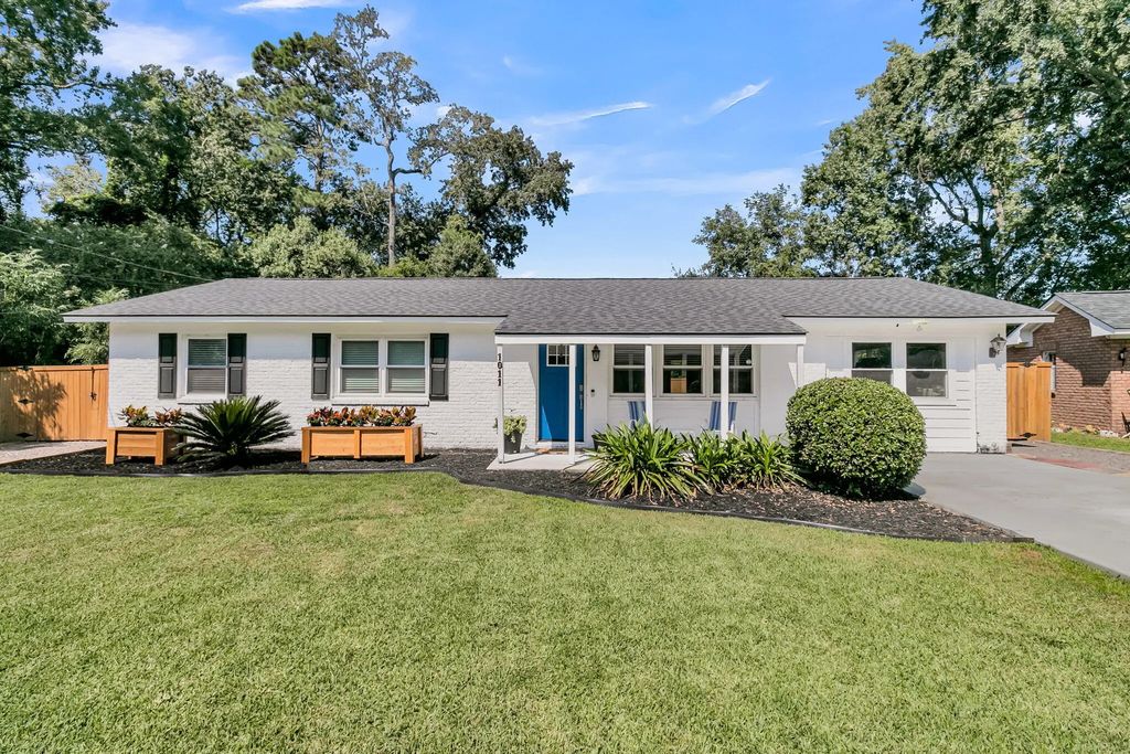 1011 Nottingham Drive, Charleston