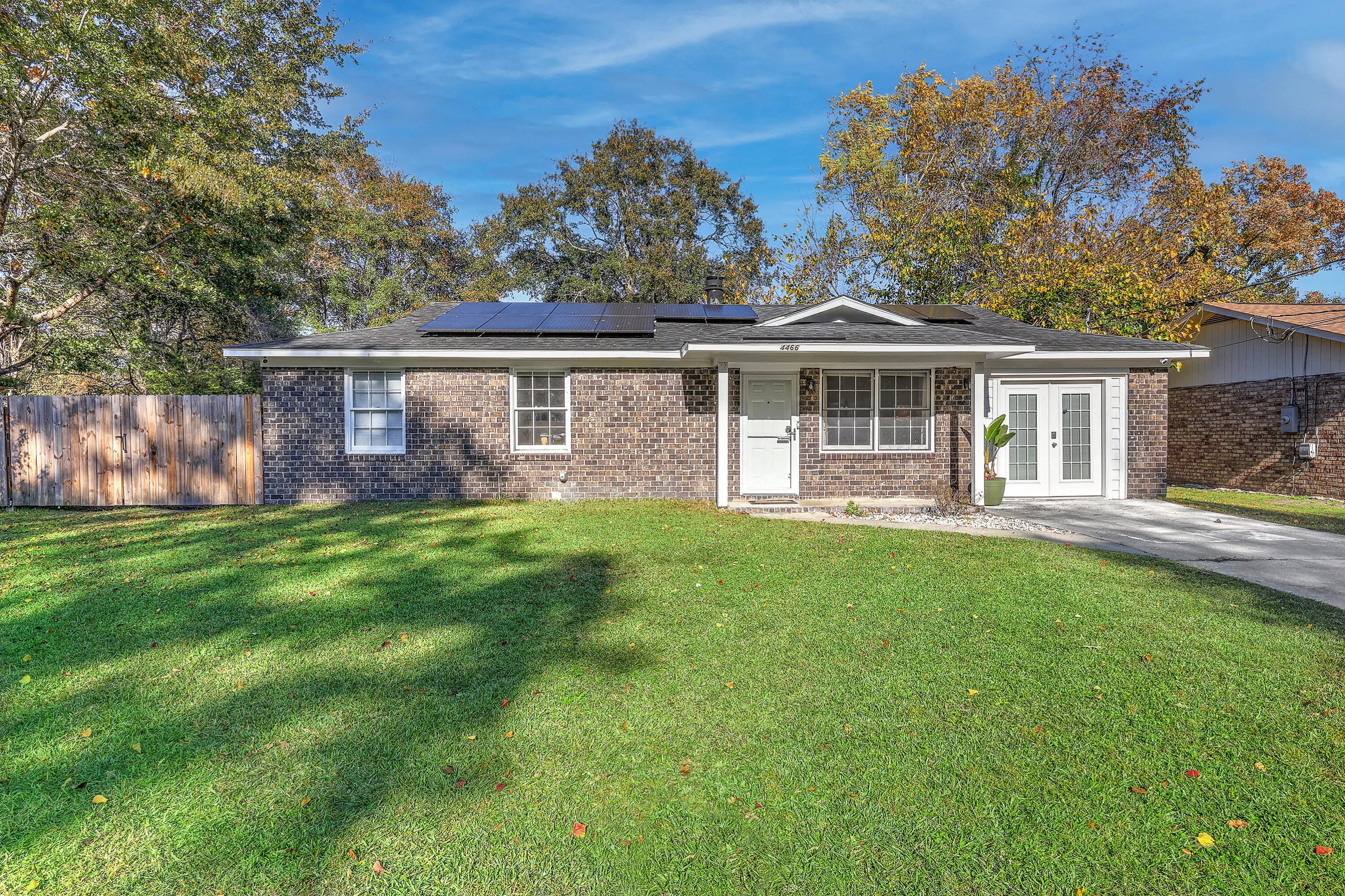 Photo of Listing #25030176