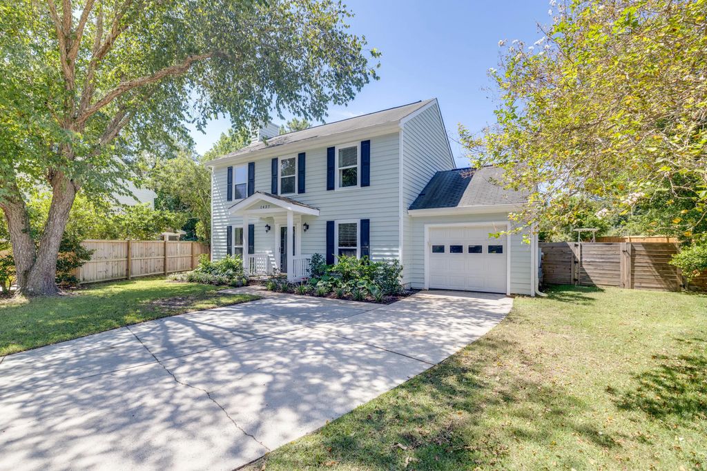 1427 Oaklanding Road, Mount Pleasant