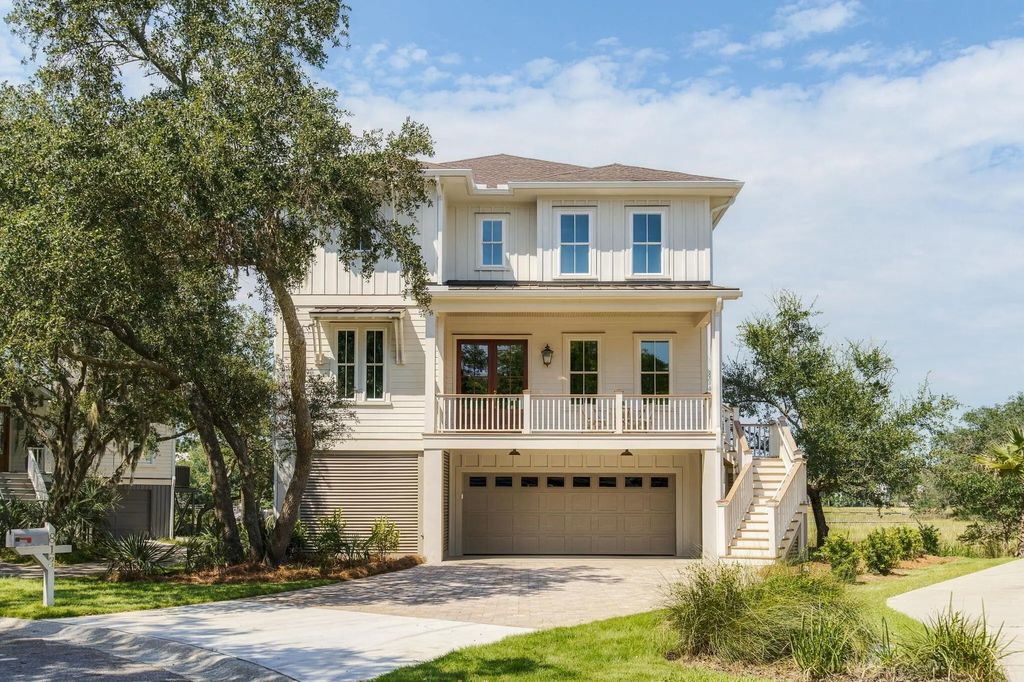 813 Harbour Watch Court, Mount Pleasant