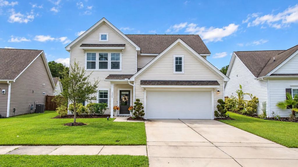 1528 Dawn Mist Way, Charleston