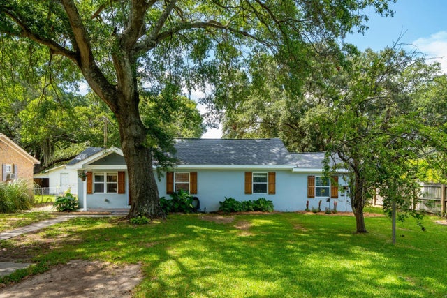 Photo of 1540 Fort Johnson Road, Charleston SC
