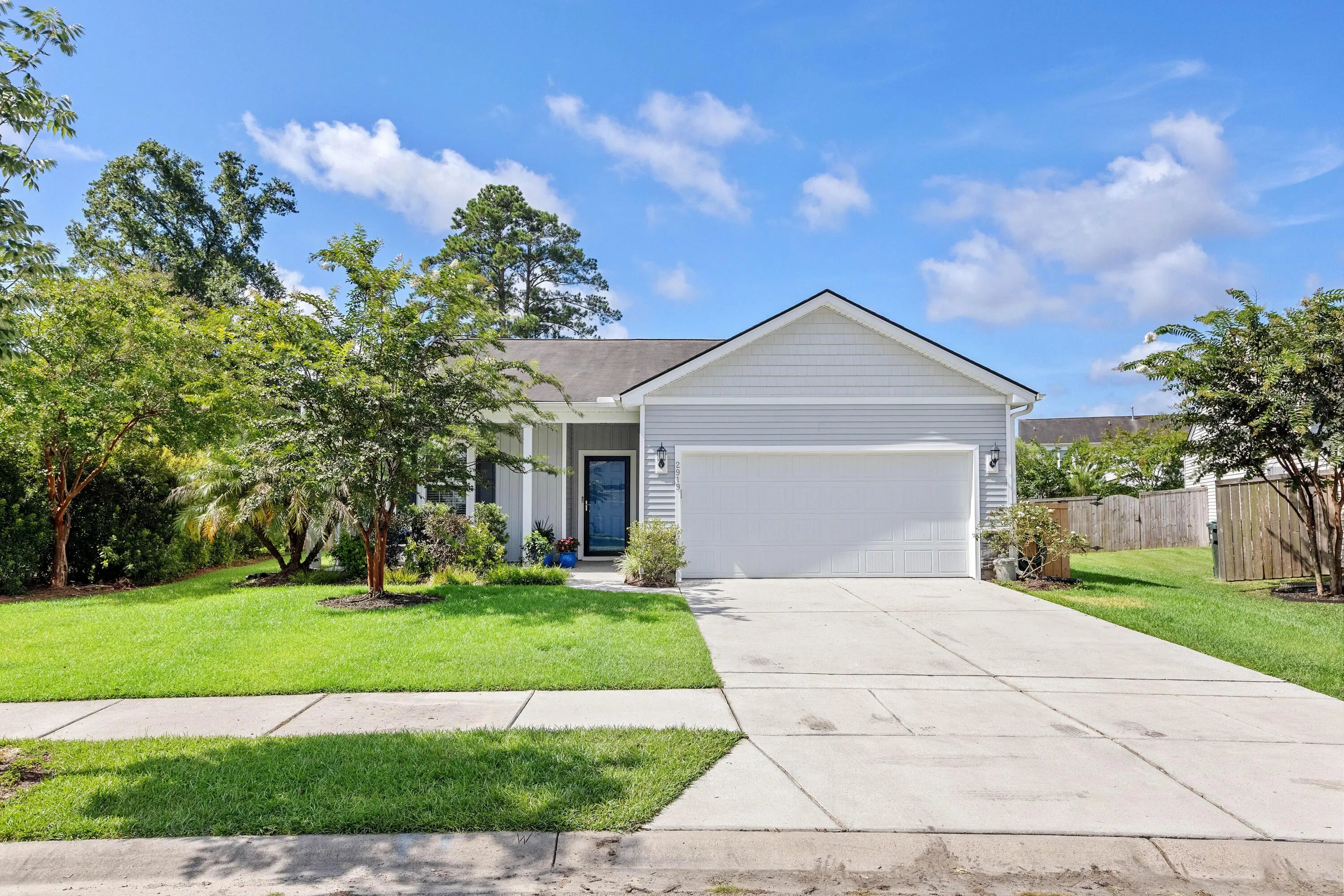 Photo of Listing #25020042