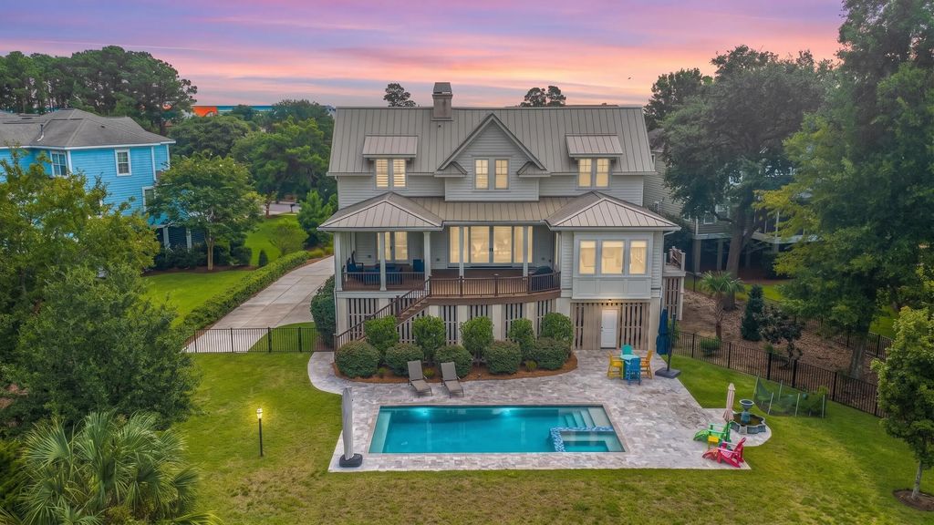 4886 Sound View Drive, Mount Pleasant