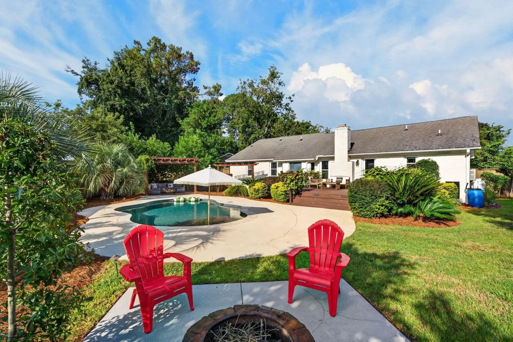 1104 Short River Court, Mount Pleasant