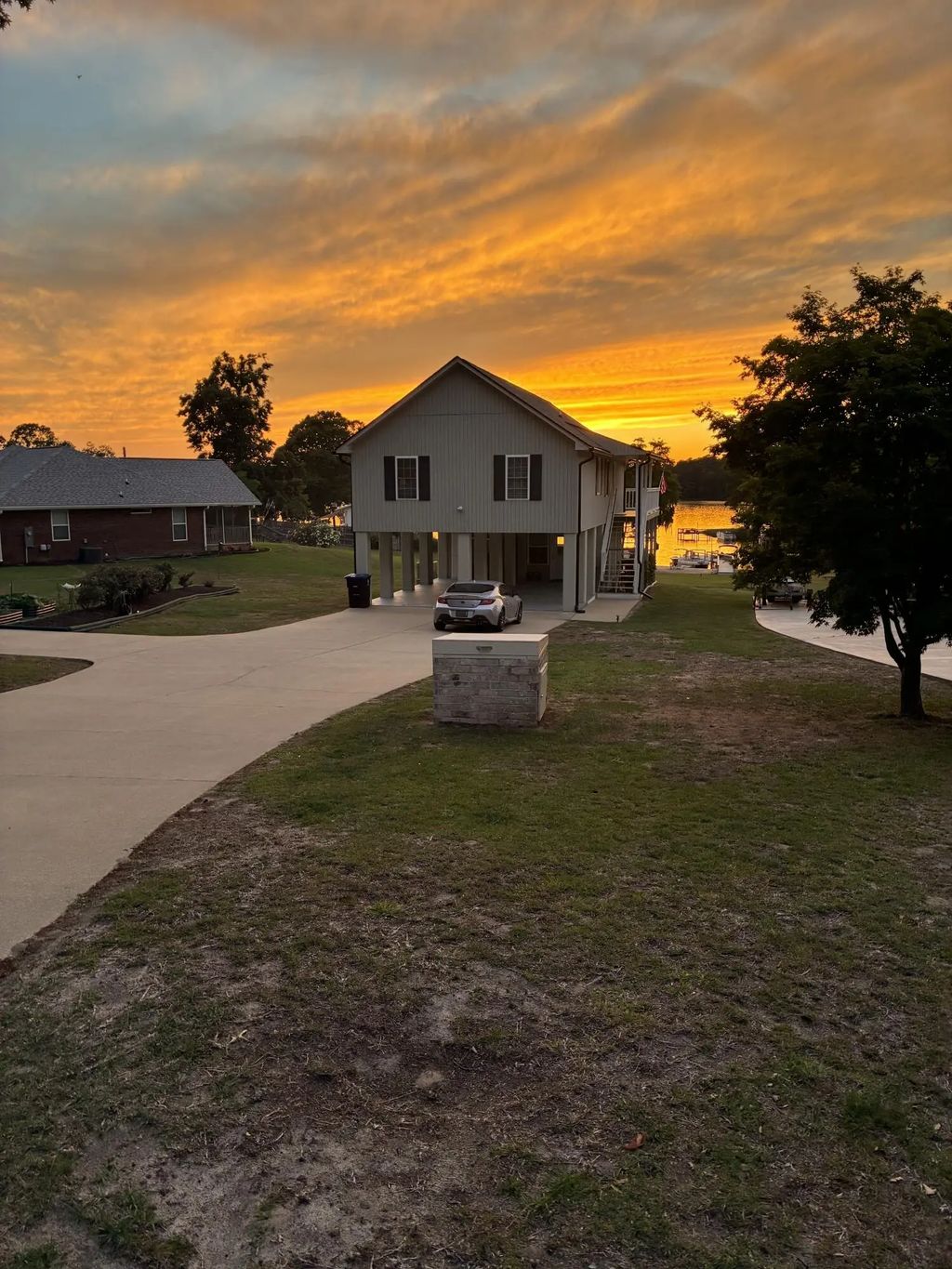 1176 Lesesne Drive, Manning