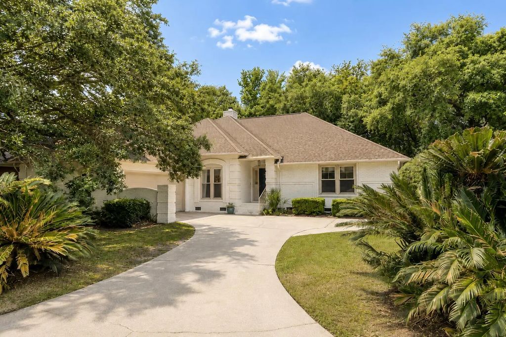 2363 Eades Lane, Charleston