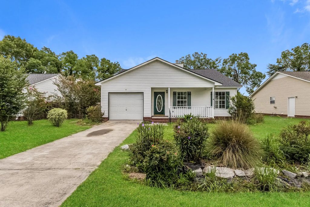 1305 Aubry Drive, Moncks Corner