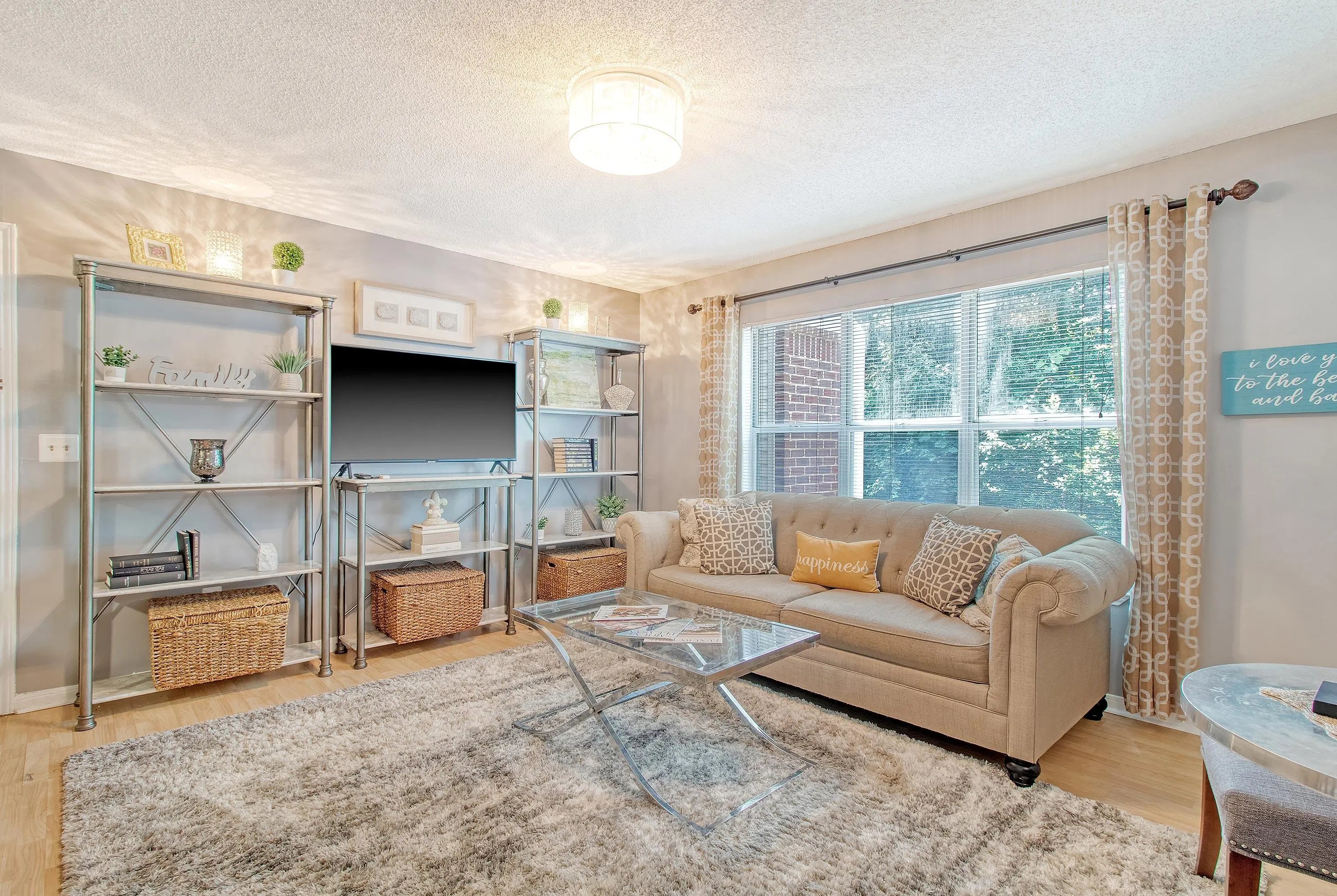 Photo of Listing #24019699