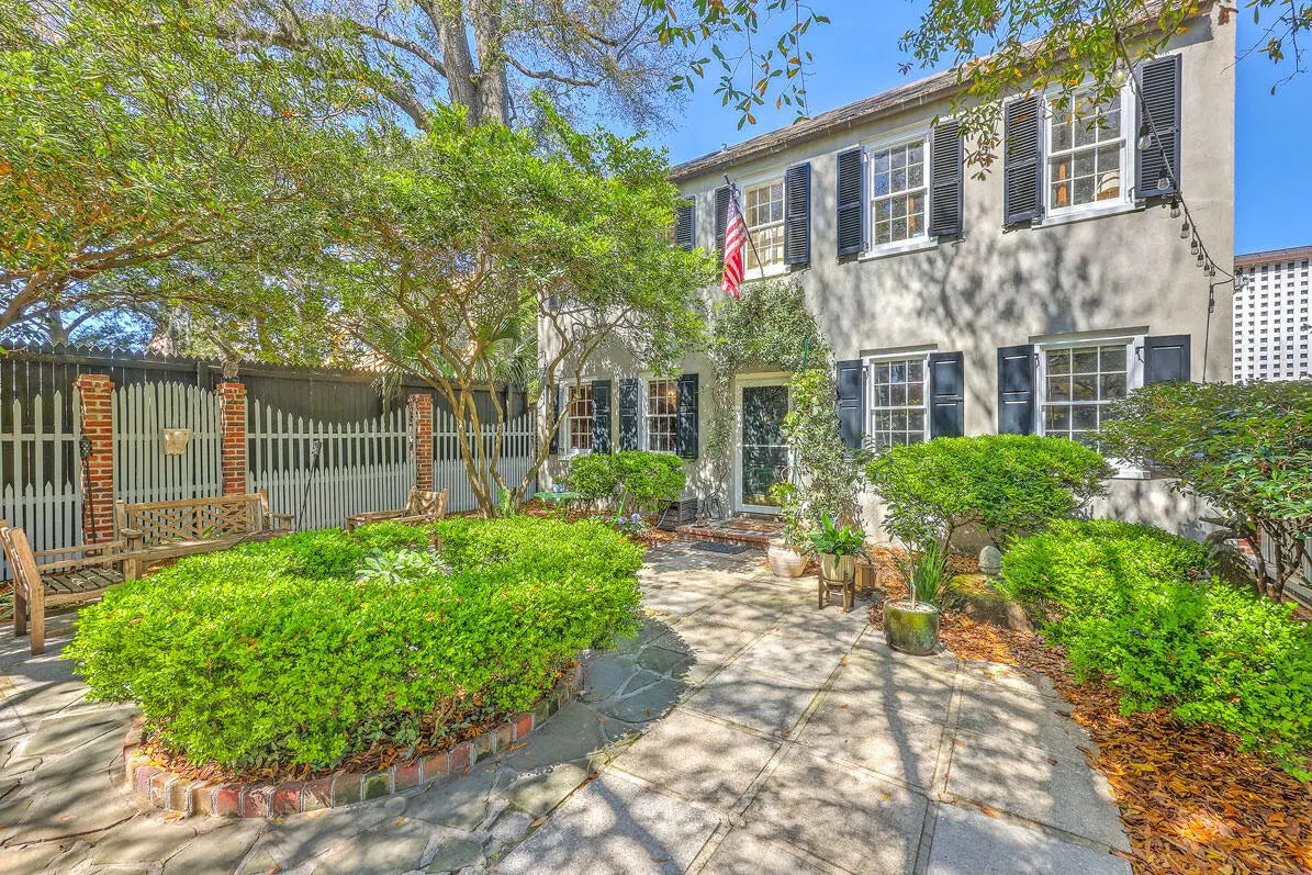 Photo of Listing #25009375