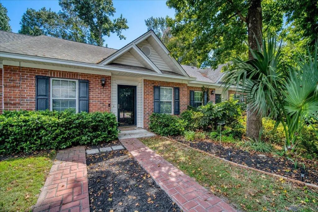 1340 Old Tabby Lane, Mount Pleasant