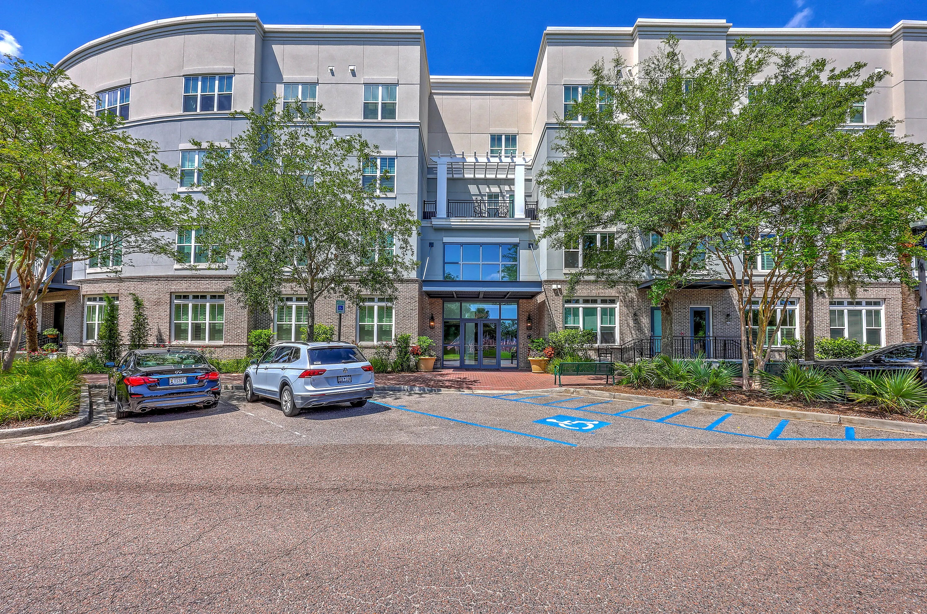 Photo of Listing #25016974