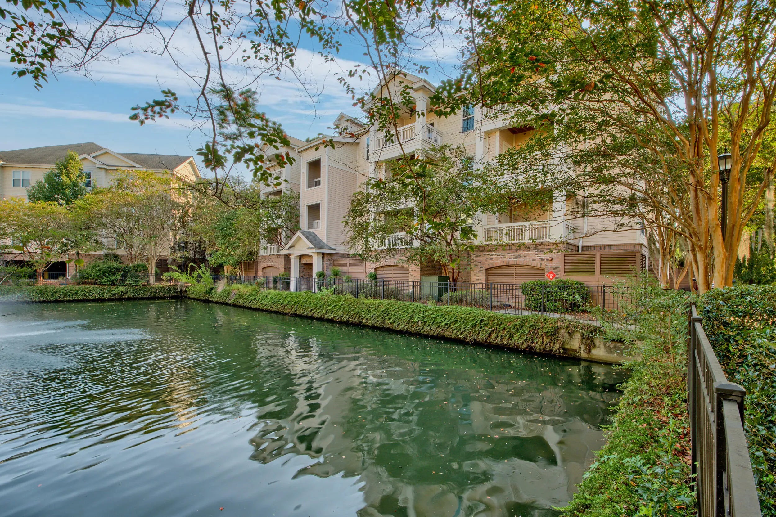 Photo of Listing #25025876