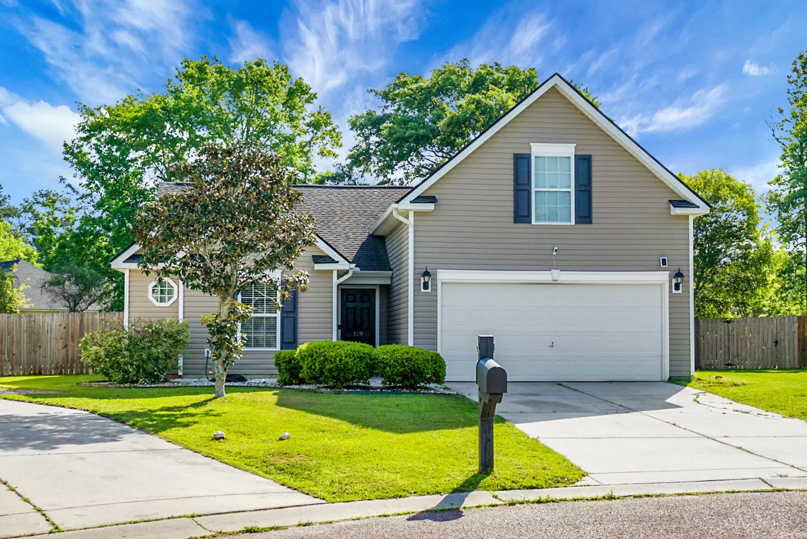 Photo of Listing #25011800