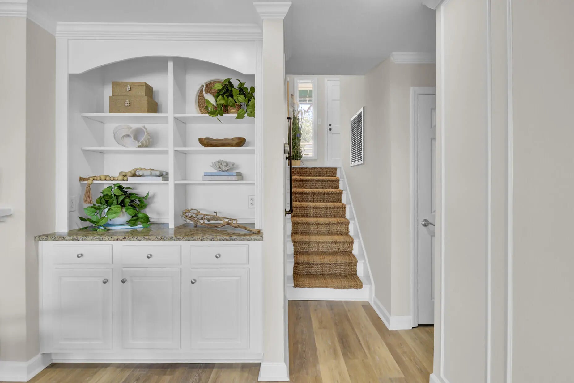 Photo of Listing #26006857