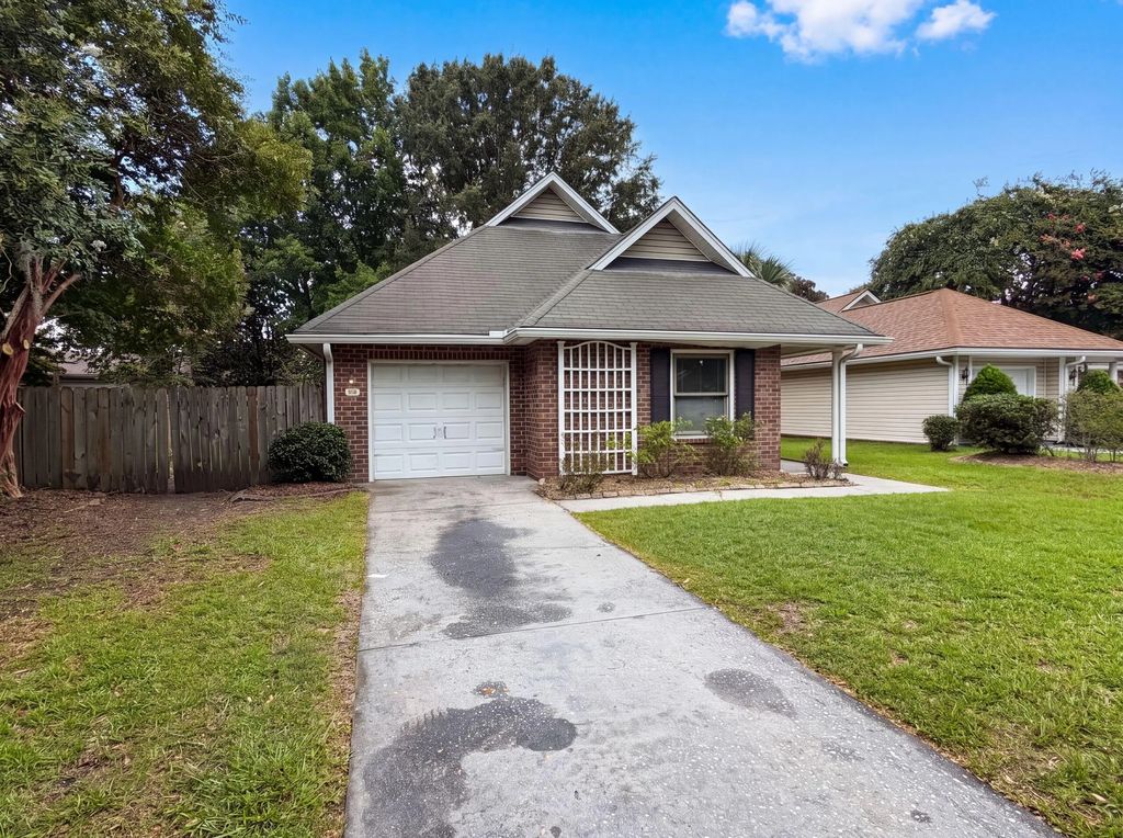 68 Arbor Trace, Charleston