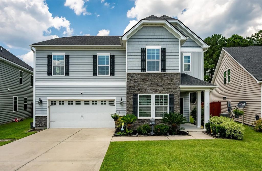 312 Witch Hazel Street, Summerville