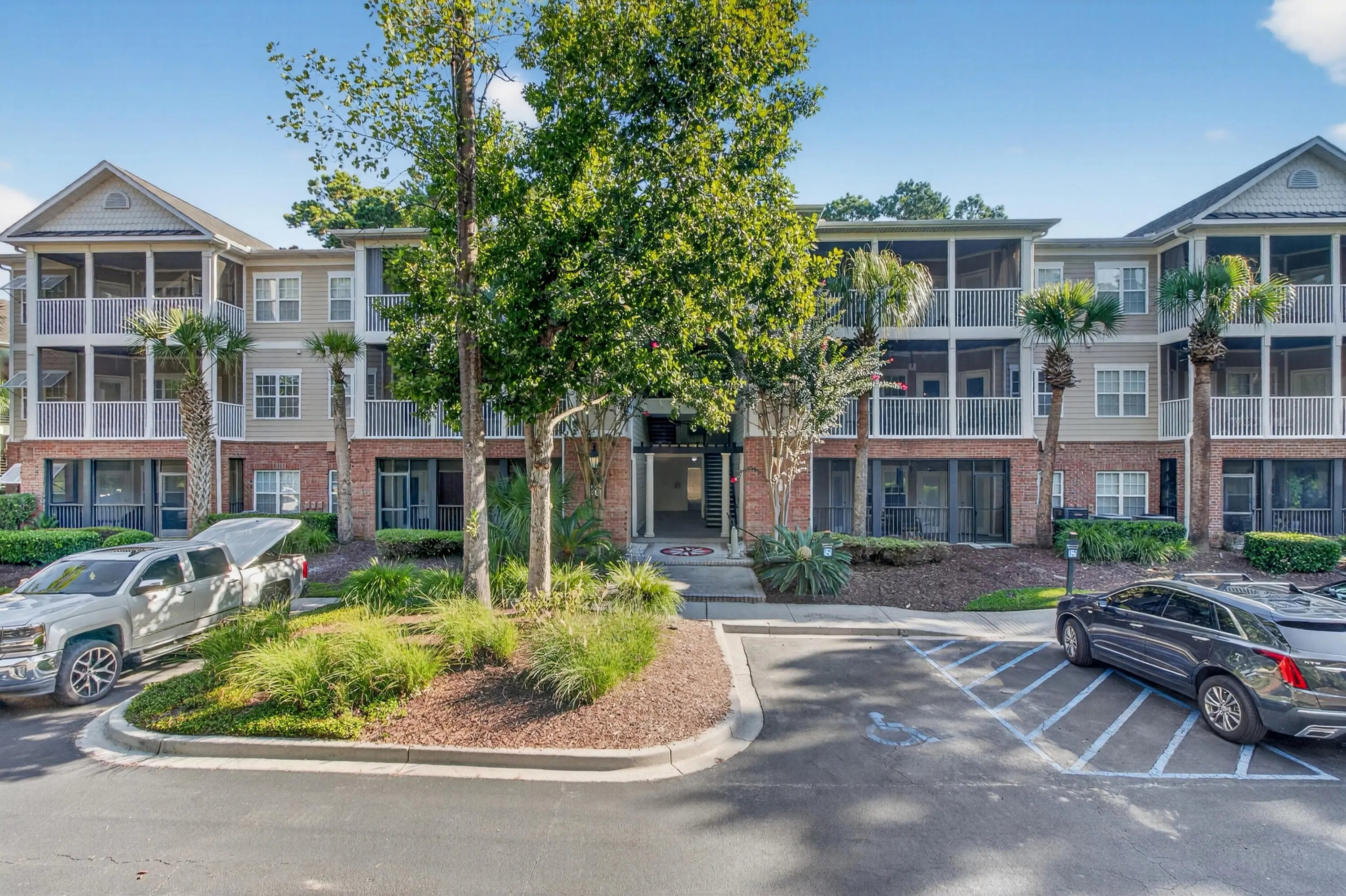 Photo of Listing #25024074