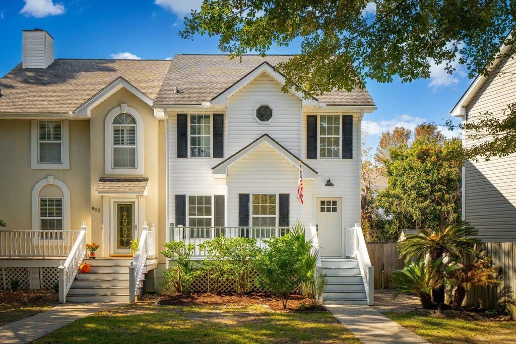 805 Harbor Place Drive, Charleston