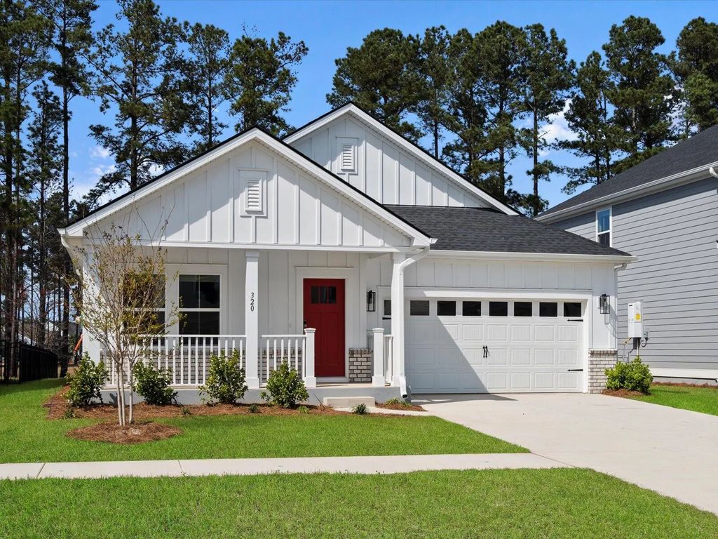 446 Radiant Blue Way, Summerville