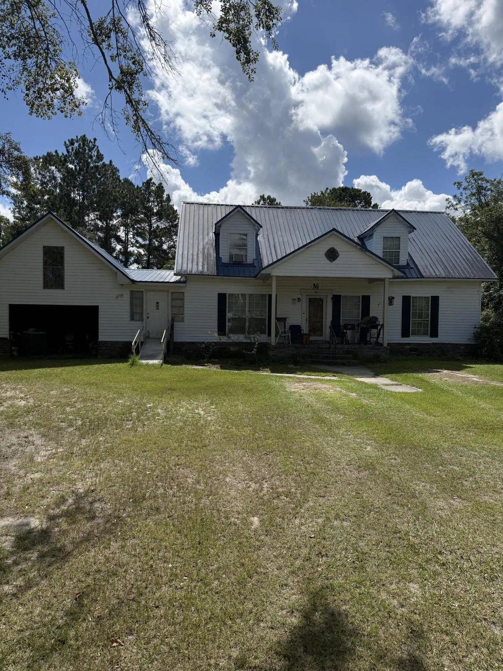 702 Sidneys Road, Walterboro