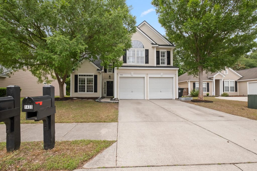 1432 Water Edge Drive, Charleston