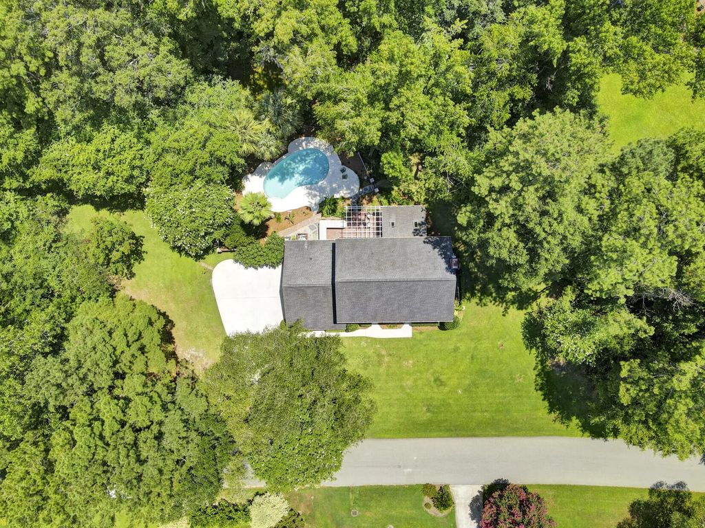 312 E Shepard Lane, Summerville